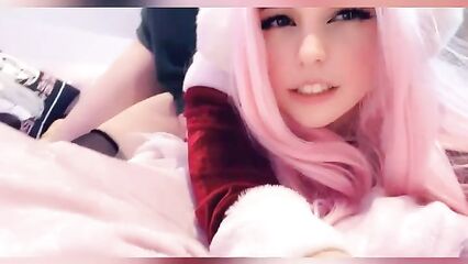 Первый секс на камеру с популярной красоткой Belle Delphine