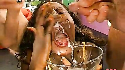 Толпа парней напоила спермой чернокожую