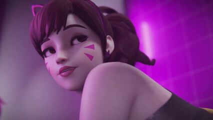 Застукали в туалете во время мастурбации анала пробкой