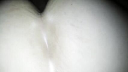 Домашнее порно: Черный большой член в белой попке