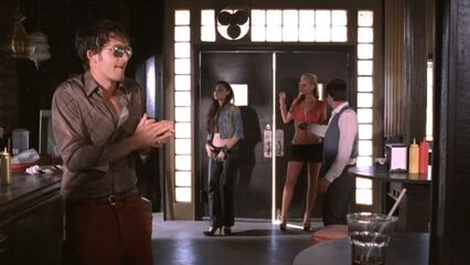 Алиса в ЛяЛяЛяндии | Malice in Lalaland (2010) порно фильм с переводом