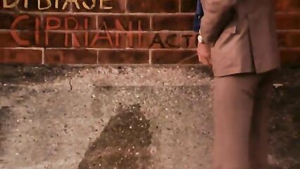 Тинто Брасс: Мотор! (1979) - эротическая комедия