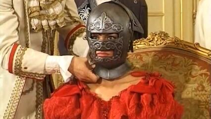 Леди в железной маске - полнометражный порно фильм с русским переводом