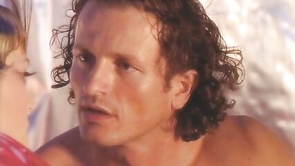 Порно фильм Виртуалия - эпизод 6: Потерянные в сексе (на русском)