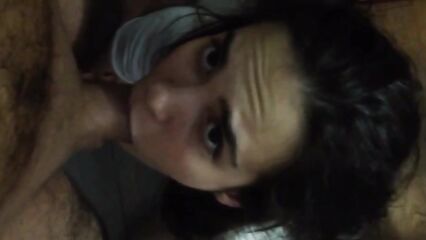 Русское порно: Милфа делает приятно