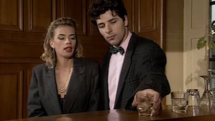 Замок анальных утех | Mansion of Desire (1993) порно фильм с переводом